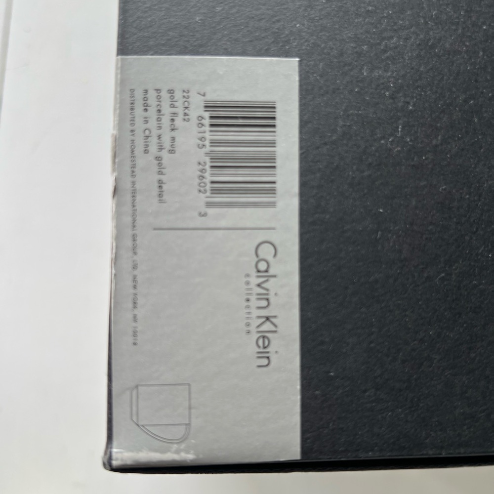 Calvin Klein Cream and Gold Dining Mugs Set 16oz - Picture 6 of 7